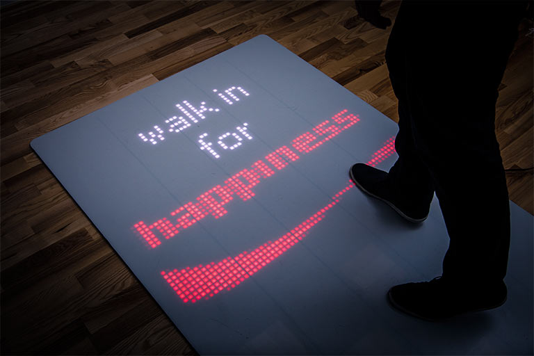 Interaktivní podlažka Walkin